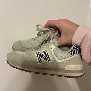 Girls size 2 zebra new balance 574